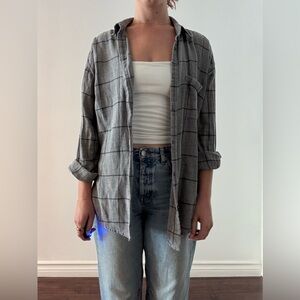 Aritzia (Community) - Oversized Gray Plaid Button-Up Shirt